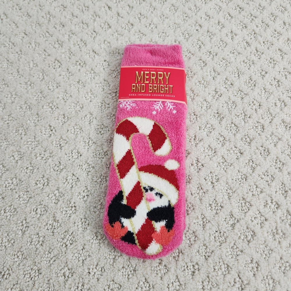 Bath & Body Works Pink Penguin Candy Cane Shea-Infused Christmas socks OS NWT